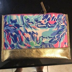 Lilly Pulitzer Bags - NWT Lilly Pulitzer Gypset pouch - super cute! Lilly Pulitzer Bags - NWT Lilly Pulitzer Gypset pouch - super cute!